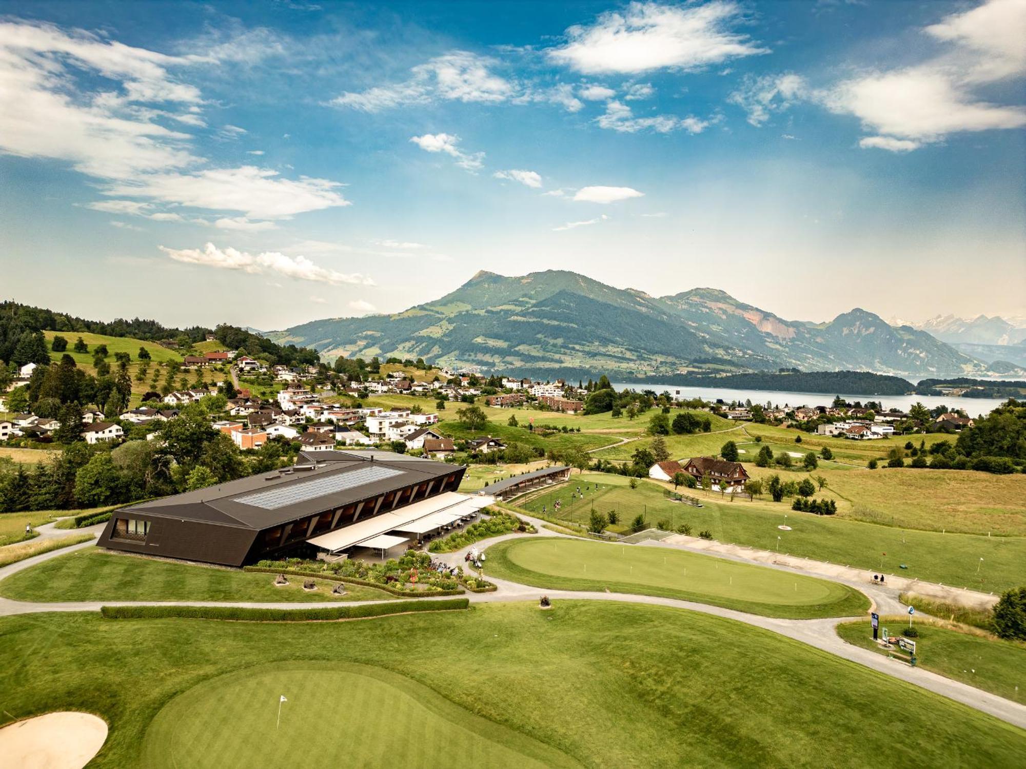 Hotel Badhof - Golfhotel 4*